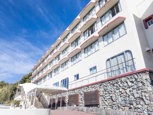 ホテル正面外観※おみ足の悪い方は別入口をご案内致しますのでご連絡くださいませ