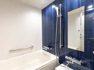 203客室 デラックスツインルーム・トリプルルーム・フォースルームはゆったりバスルーム♪