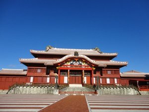 主要観光スポットへのアクセスが良く、観光の拠点として大変便利(【首里城】車で50分)
