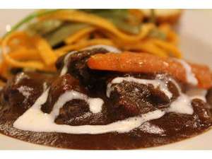 �ߐ{�a���̏h�@�v�`�y���V�����@���E�n�[���̎{�ݎʐ^1