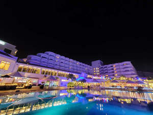 ꂩ䂵r[`][gEI[VXp̎{ݎʐ^1