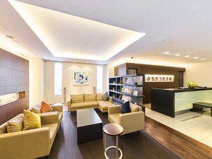 ■ラウンジ■心地よい音楽が流れるくつろぎのスペース。