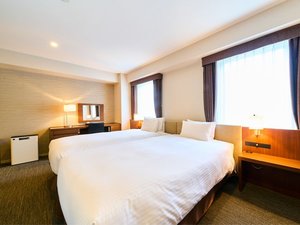 ■スーペリアツインルーム■32u/ベッド122cm幅×2台をご用意、広々とした室内です。