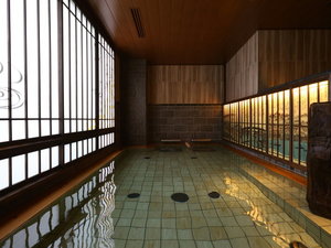 【男性】内風呂(湯温:約40〜42℃)