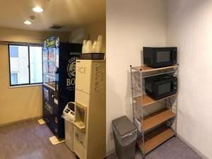 【自販機コーナー】8階にございます。電子レンジ・製氷機コーナーも併設しております。