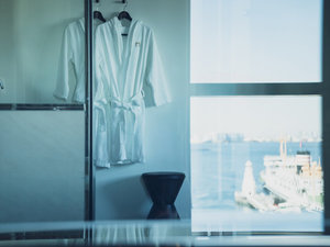 リュクス(ビューバス):景色を眺めながらゆったりと浴槽に浸かれるビューバス仕様