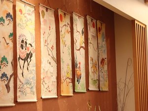和紙でできたタペストリーはお客様に人気の撮影スポット