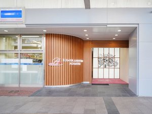 エントランス・1階はコンビニエンスストア