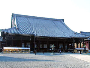 すぐそこ!西本願寺(徒歩5分)