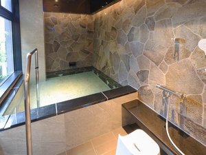宿泊者限定で利用いただけるプライベートな貸切風呂をご用意しております。