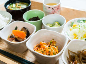 朝食