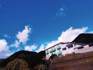 青空と海のお宿