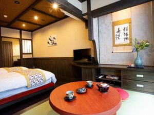 新和洋室 小上がりの畳スペース ごゆっくりお過ごしください。