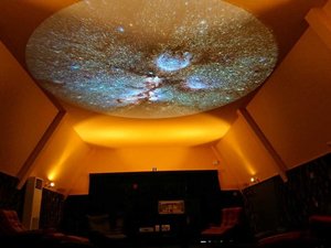 【プラネタリウム 星のゆりかご】心を癒すヒーリングスペースです。