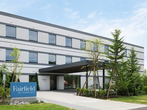 �O�ρF���z�e�������_�ɒn��̒m��ꂴ�閣�͂𔭌����闷�����y���݂��������B