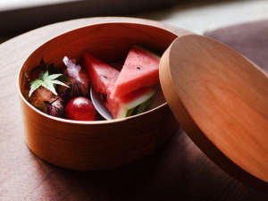 ���ĂȂ��̒��َq�B�G�߂������钃�َq�����p�ӂ��Ă��܂��B