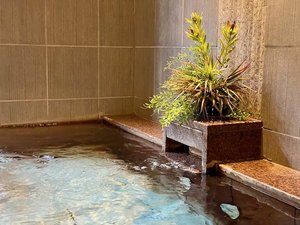 天然の温泉を使用しています。