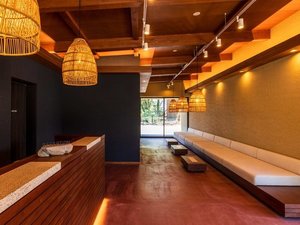 SHONIN PARK レセプション(管理棟)