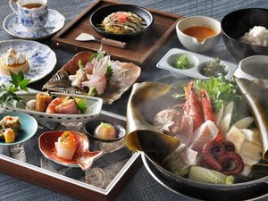 【安芸の海遊会席】広島が誇る食文化を遊び心ある技法で仕立てた会席