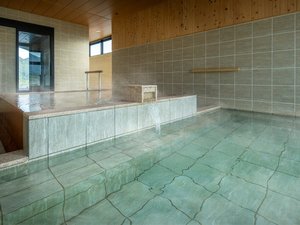 大浴場内風呂(山側)