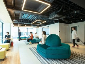 �v�����X �X�}�[�g �C�� �����̎{�ݎʐ^1