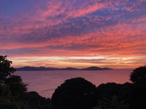 【夕焼け】宿泊者様だけが見れる空の移ろい