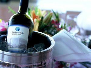 【種類豊富なお飲みもの】メインダイニング玻名城にてご用意しております。