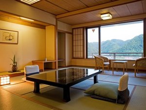 �y���R��:����E�����z�₳�����̏h�|��