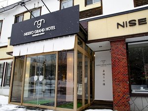2024N11ɃGgXj[A
