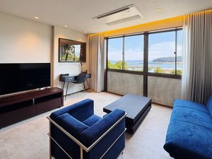 【ジュニアスイート】ひとりの時間も、大切な人との時間も。心地よく分ける開放感ある特別な空間。