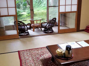 【お部屋一例】カーペットで、冬支度。底冷えする大原の冬を少しでもあたたかく。。。