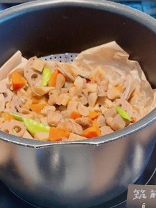 和洋食のハーフビュッフェ形式をお楽しみいただけます。