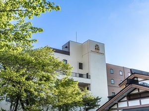 金鳥伊方面から見たホテル外観