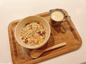 グラノーラ