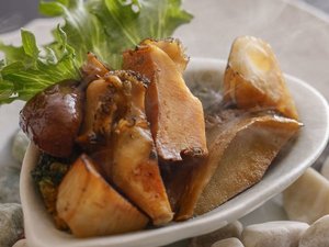 【特別会席 一例】鮑焼き