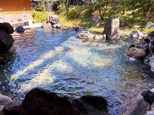 大浴場(左)露天風呂
