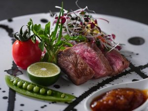 一例)肉料理:サーロインステーキポン酢ソース