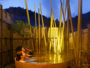 【四万温泉 柏屋旅館】 3種の貸切露天風呂が無料で楽しめる宿の施設写真1