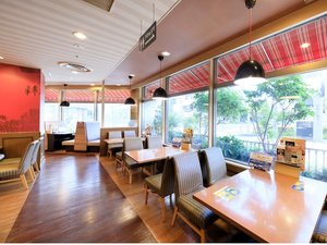【朝食】朝食はホテル1階の「ガスト」にて、6:00〜10:00まででございます。