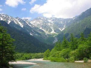 【上高地】松本市内より約1時間45分、大自然の癒しが待っています♪
