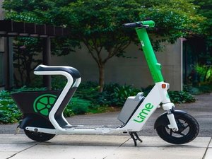 電動キックボード「Lime」