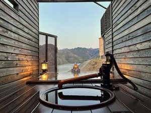 �ቺ�ɋT�R�΂���]���Ȃ���g�g�m�E�̌����o���܂��B�₽�����ƓK���̉���̌��ݗ�