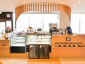 Cafe Perle -ペルーレ- ■11:00~18:00(L.O17:30)
