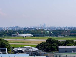 大阪伊丹空港より車で約5分の好立地♪