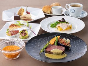 �y���[�H���z�X�^���_�[�h�R�[�X�B�{�̑f�ނ��g�����{�i�t�����`�R�[�X�����y���݂��������܂��B