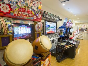 【スパ&アミューズメント・ゾーン】ゲームコーナー/各種ゲーム機♪皆さまでお楽しみください!
