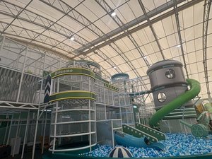 UE FANTASIA�@���h���̂��q�l�͖����ɂĂ����p���������܂��B����p�C���̍w�����K�v�ƂȂ�܂��B