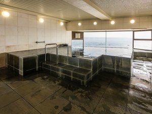 【男性展望風呂】入浴は日没前または朝がおすすめです。