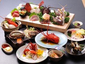 【大漁プラン(期間限定)(一例)】板盛り・房州海老・サザエ・高級アワビ