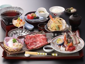 お子様会席一例。大人料金70%の小学生の夕食